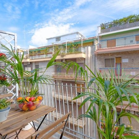 Modern Apartment To Relax In The City Center Bari Ngoại thất bức ảnh