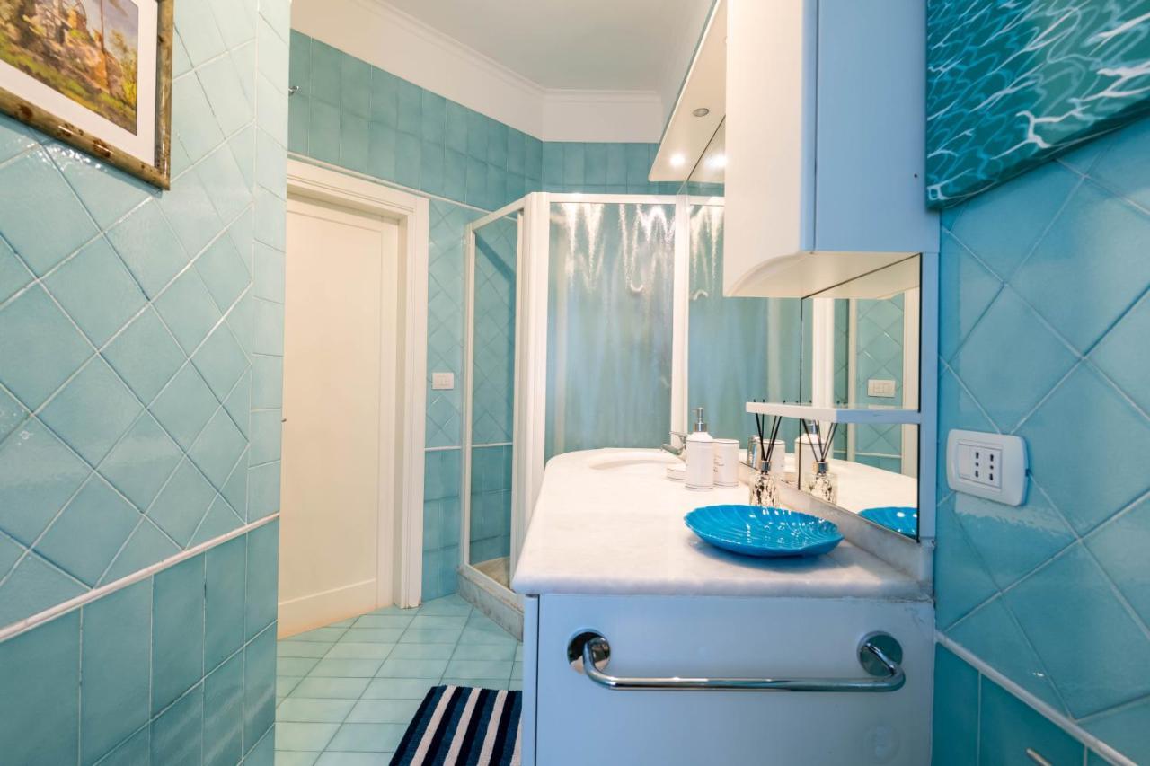 Modern Apartment To Relax In The City Center Bari Ngoại thất bức ảnh