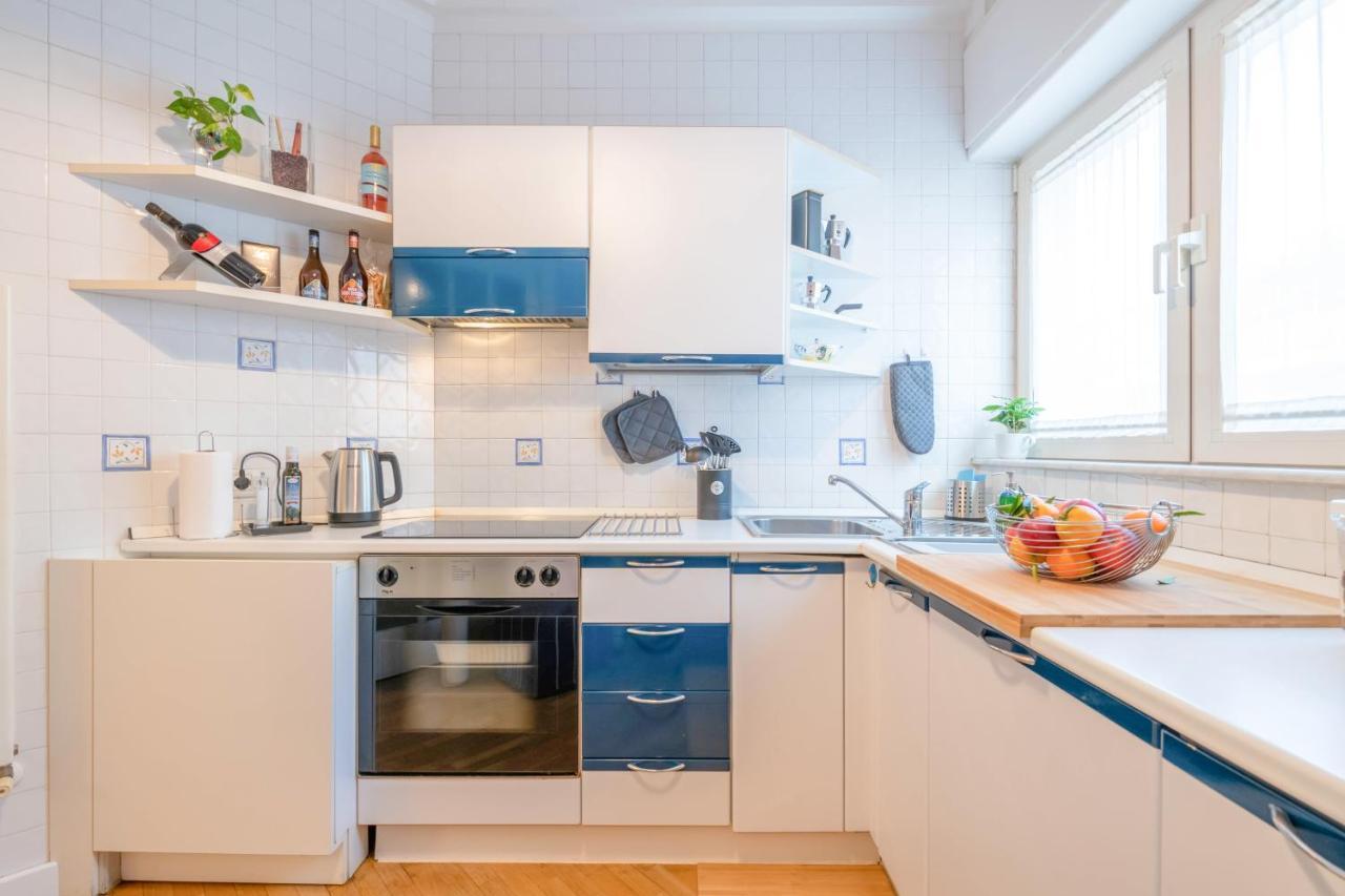 Modern Apartment To Relax In The City Center Bari Ngoại thất bức ảnh