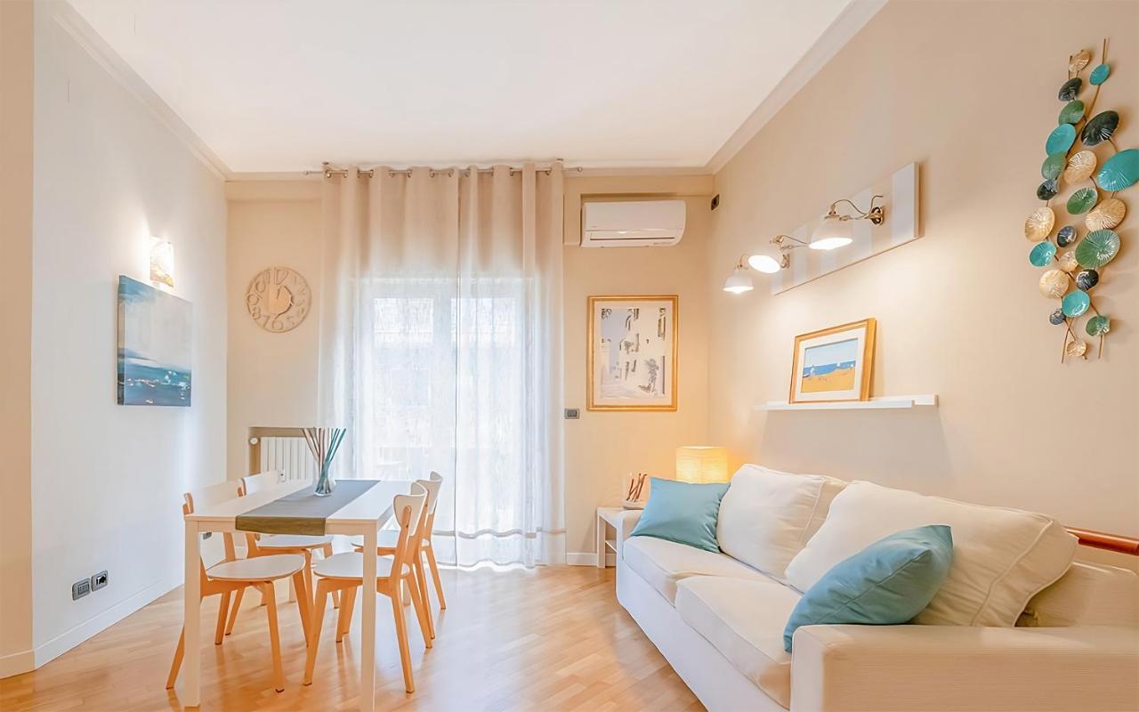 Modern Apartment To Relax In The City Center Bari Ngoại thất bức ảnh